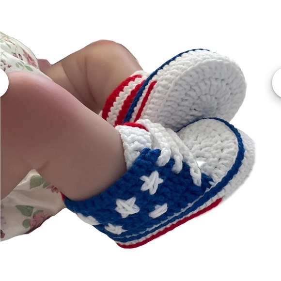 🇺🇸New Handmade Crochet Patriotic American Flag Baby Booties 3-6Mo Neutral - Picture 2 of 7